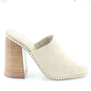 NWB Steve Madden decoded mules